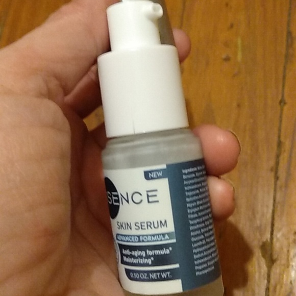 Ssence skin serum  with avdavance formula anti ageing plus moisturizing nwob - Picture 3 of 5